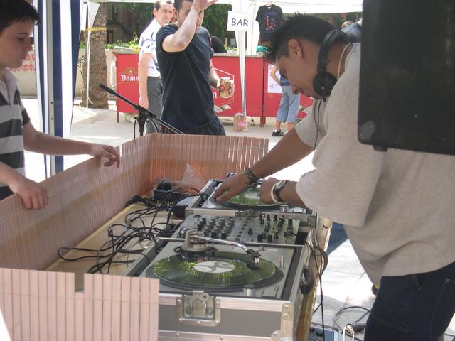 Zona DJ