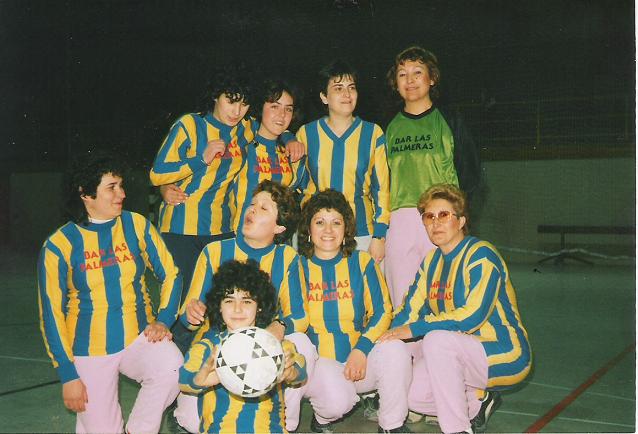 1984. Equip de futbol femení. Fons: José Luis