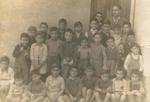 1949.  Alumnes del col·legi nacional de Llefià. Fons: Genís Rosa Martínez