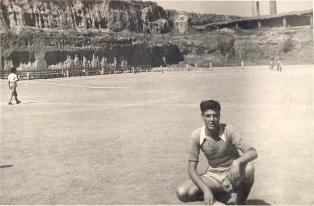 1955. Camp de futbol de la barca. Fons: Francisco Martínez