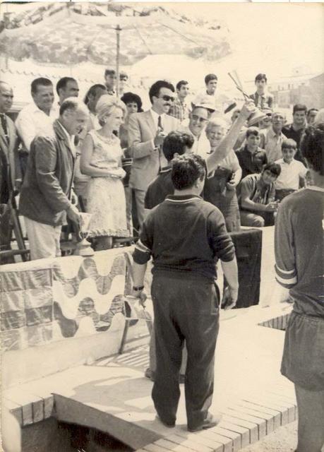 1970. Camp de futbol de Llefià. Fons: Francisco Martínez
